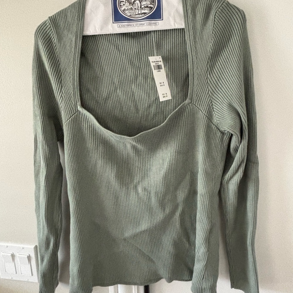Green Ribbed Long Sleeve Top